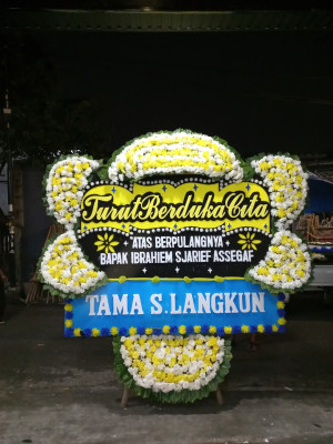 Papan Bunga Duka di Rimba Melintang